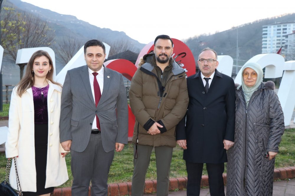 İLÇEMİZE DEĞER KATIYORUZ